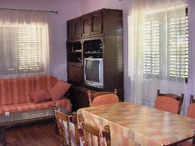 Ferienwohnung in Raslina (Sibensko-Kninska) oder Ferienwohnung oder Ferienhaus