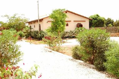 Villa in Brufut Heights (Western) oder Ferienwohnung oder Ferienhaus