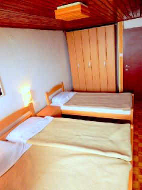 Ferienhaus in Rijeka Rezevici (Montenegro) oder Ferienwohnung oder Ferienhaus