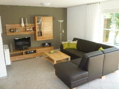 EG Ferienwohnung in Wiek bis 4 Personen 500 m zum Strand