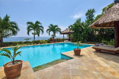 Villa in Seririt (Bali) oder Ferienwohnung oder Ferienhaus