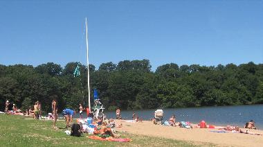 Stausee und Strand von Sidiailles