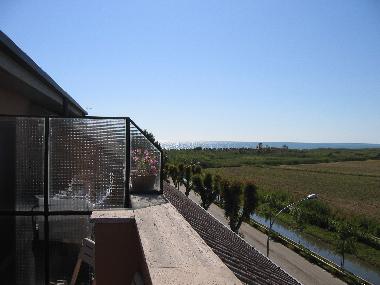 Terrasse mit Blick zum Meer
