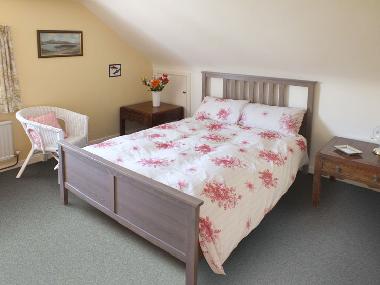 Schalfzimmer 1 im Dachgeschoss