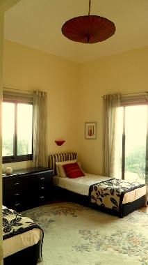 Das zweite Schlafuimmer mit Bad und Balkon mit Meerblick