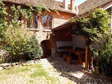 Casa Pelu - Terrasse im Innenhof (Casa Vale, Transsilvanien)