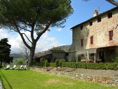 Villa in Pieve Santo Stefano  (Lucca) oder Ferienwohnung oder Ferienhaus