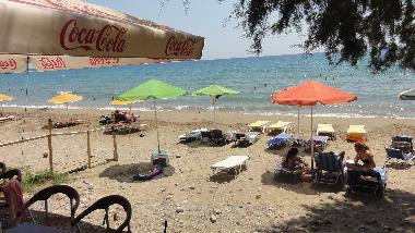 Wunderschner Sandstrand - gratis Liegesthle