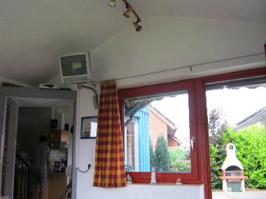 Pavillon mit Sat-TV und Zugang zur Terasse