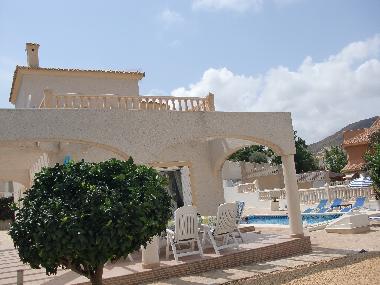 Villa in El Campello (Alicante / Alacant) oder Ferienwohnung oder Ferienhaus