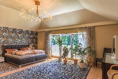 Blick in eines der Doppelbett-Schlafzimmer