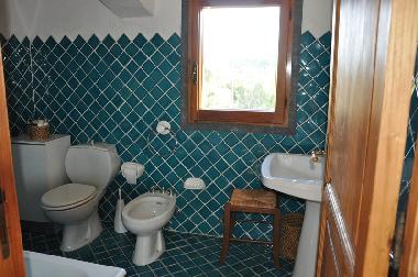 Badezimmer im 1. Stock - teilt sich mit Schlafzimmer 1 + 2 im 1. Stock