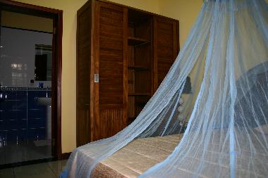 Schlafzimmer No. 2 - Klimanlage u. eigenem Badezimmer. 