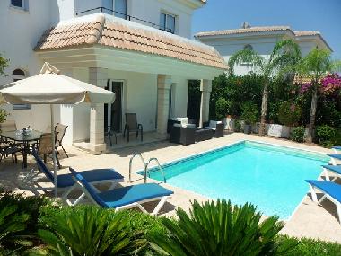 Villa in Kapparis (Famagusta) oder Ferienwohnung oder Ferienhaus