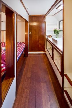 Honeymoon Suite