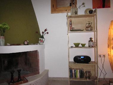 Wohnzimmer mit Kamin