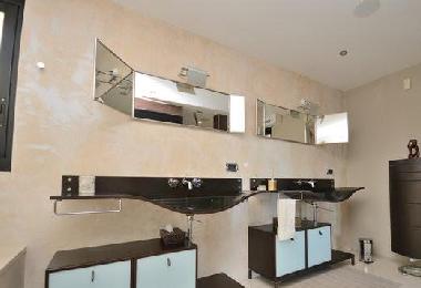 Pension in Vallauris (Alpes-Maritimes) oder Ferienwohnung oder Ferienhaus