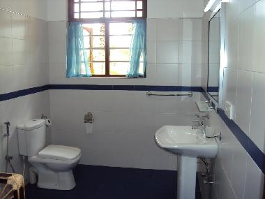 Badezimmer mit Dusche