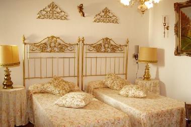 Pension in roses (Girona) oder Ferienwohnung oder Ferienhaus