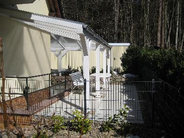 Terasse mit Grillm�glichkeit