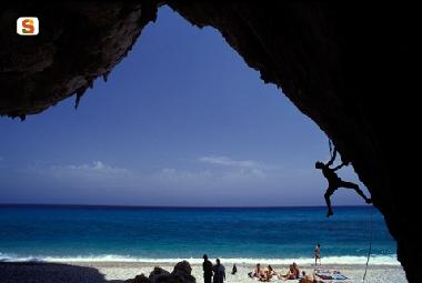 Ferienwohnung in CALA GONONE (Nuoro) oder Ferienwohnung oder Ferienhaus