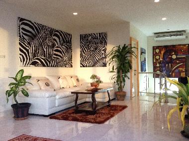 Villa in Karon-Phuket (Phuket) oder Ferienwohnung oder Ferienhaus