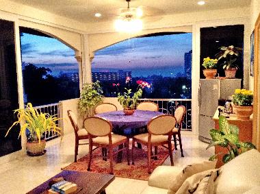 Villa in Karon-Phuket (Phuket) oder Ferienwohnung oder Ferienhaus