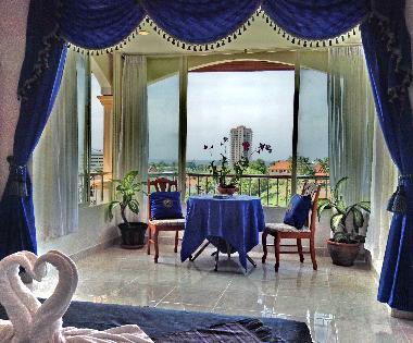 Villa in Karon-Phuket (Phuket) oder Ferienwohnung oder Ferienhaus