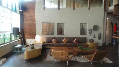 Wohnzimmer mit Kabel Flat Screen TV