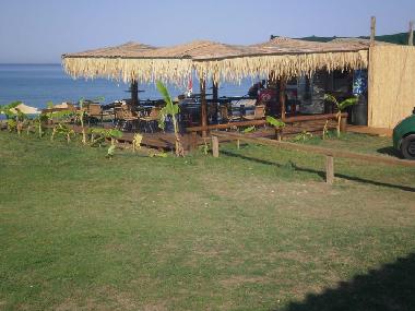 Taverne am Strand von Kato Samiko