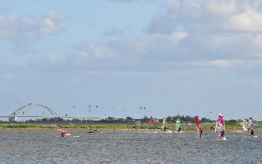 Lemkenhafen eines der sch�nsten Stehreviere f�r Surfer und Kiter