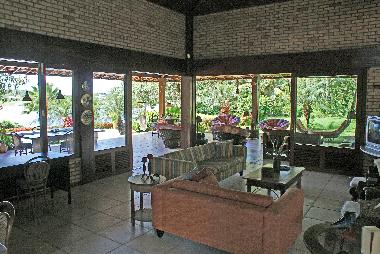 Blick aus dem Wohnzimmer auf die Terassen