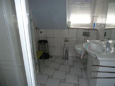 Bad mit Regendusche WC