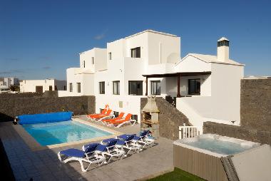 Villa in Coata Papagayo (Lanzarote) oder Ferienwohnung oder Ferienhaus