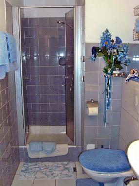 Duschbad mit Wsche und Fhn