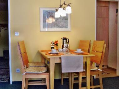Essgruppe im Wohnzimmer  zum gemtlichen Beisammensein  