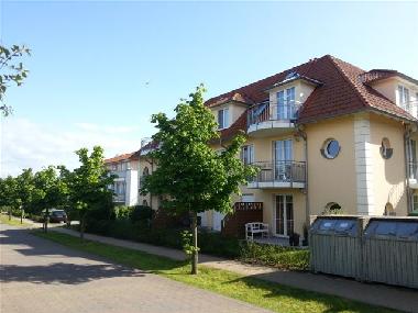 Stra�enfront Haus Dwarsl�per