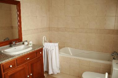 Ferienhaus in Quatro Ribeiras, Praia da Vit�ria (Azoren) oder Ferienwohnung oder Ferienhaus