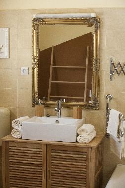 Ferienhaus in Duce (Splitsko-Dalmatinska) oder Ferienwohnung oder Ferienhaus