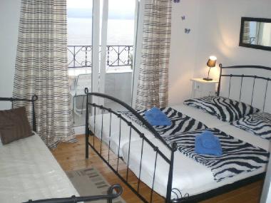 Schlafzimmer mit eigenem Balkon f�r 2 oder 3 Personen 