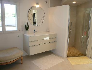 Villa in Roquefort les Pins (Alpes-Maritimes) oder Ferienwohnung oder Ferienhaus