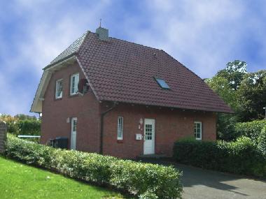 Modernes Ostsee-Ferienhaus (Haus III)  f�r 2-11 Pers.-300m zum Strand, 4xDB, 3xEB, Tel. 04154-7239