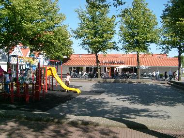 Spielplatz im Zentrum des Ferienparks