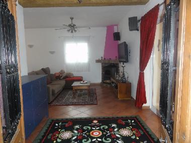 Der Eingangsbereich ist grozgig, durch eine groe Terrassentre gelangt man zur Arkaden Terrasse.