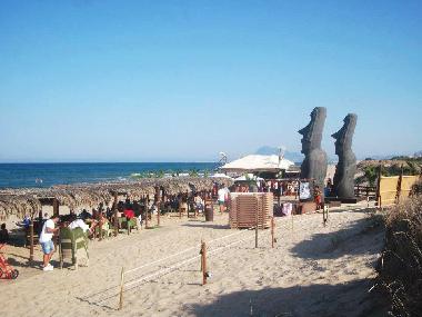 auch Party muss sein, im Sommer der Haupttreffpunkt fr jung und alt