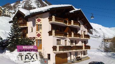 Skipiste Wanderwege direkt ab Haus, f�r 6 Wohnungen 15 Parkpl�tze...