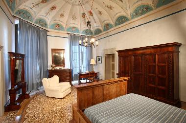 Schloss / Burg in Monterado (Ancona) oder Ferienwohnung oder Ferienhaus
