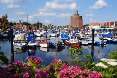 Die damalige Fischerstadt Eckernf�rde bietet heute viele Einkaufsm�glichkeiten. Entfernung: ca. 14km