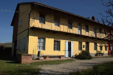 Ferienhaus in Canale (Cuneo) oder Ferienwohnung oder Ferienhaus