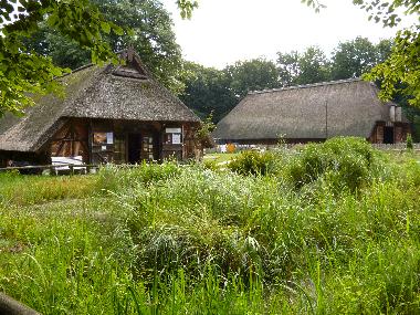 Im Regionalpark Rosengarten - Heidschnuckenstall und Naturschutzhaus